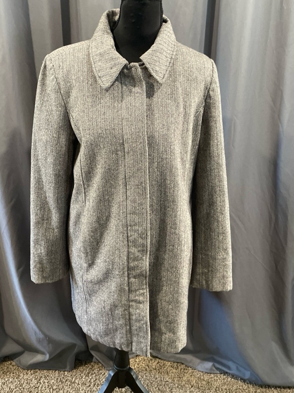 American Eagle outfitters wool blend herringbone coat women’s medium